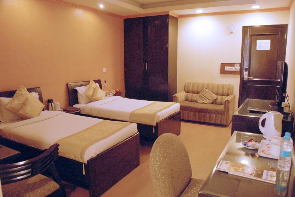 Hotel Chirag Residency New Delhi